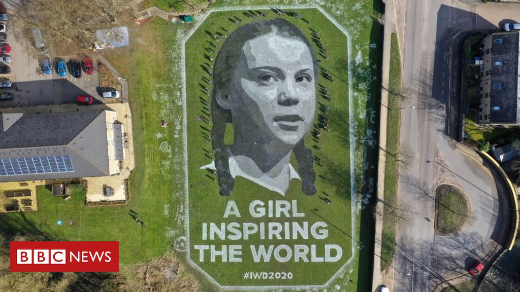 International Women's Day 2020: Giant Greta Thunberg portrait unveiled - BBC News
